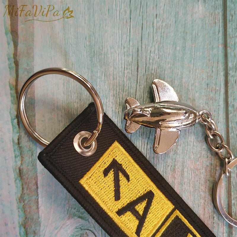 1 SET CHRISTMAS GIFT AVIATOR KEYCHAIN AIRCRAFT KEY CHAIN - PILOTSX